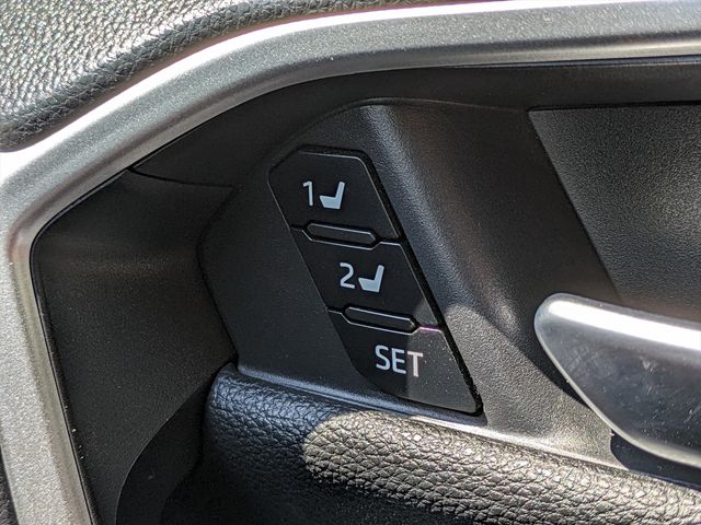 Toyota RAV4 2019-05 8265-21