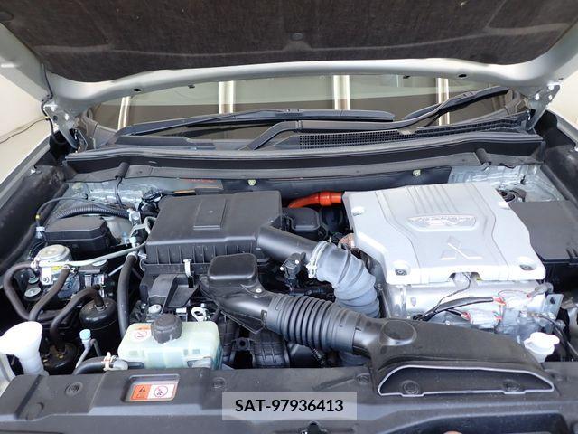 Mitsubishi OUTLANDER PHEV 2019-09 231417-9