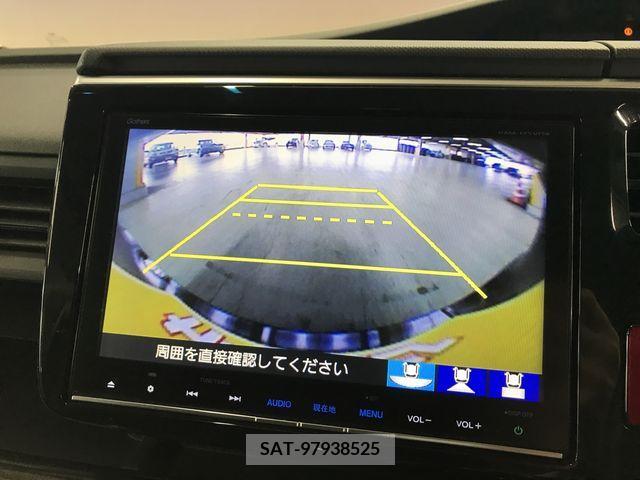 Honda e 2017-05 373613-28