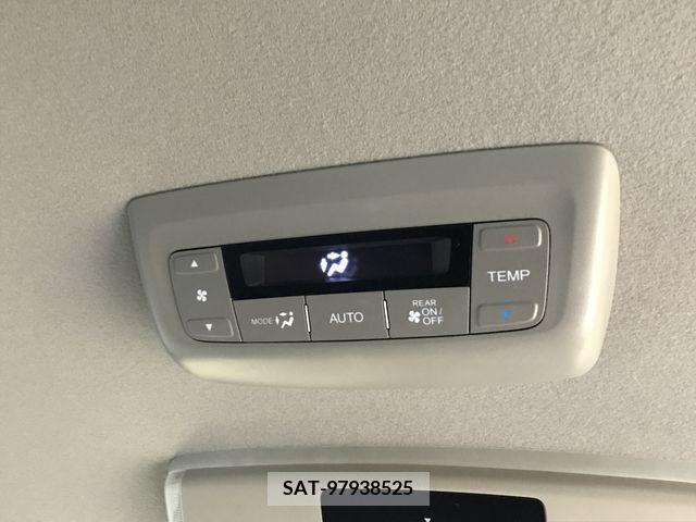 Honda e 2017-05 373613-25