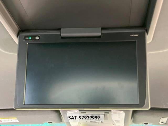 Toyota VELLFIRE 2017-10 379592-4