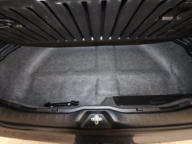 Toyota NOAH 2015-11 8536-10