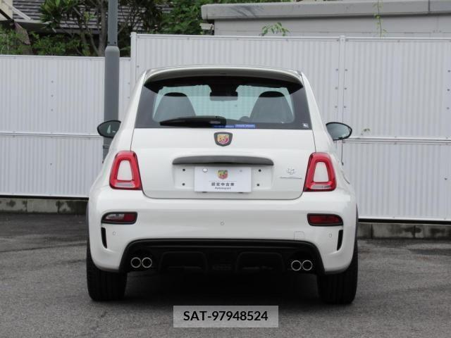 Abarth 695 2023-07 371649-5