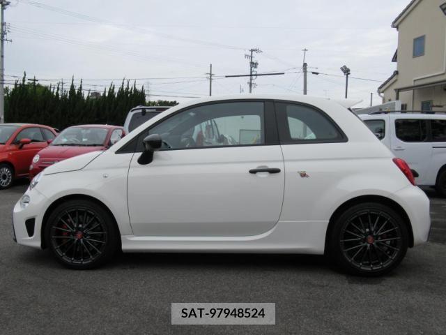 Abarth 695 2023-07 371649-7