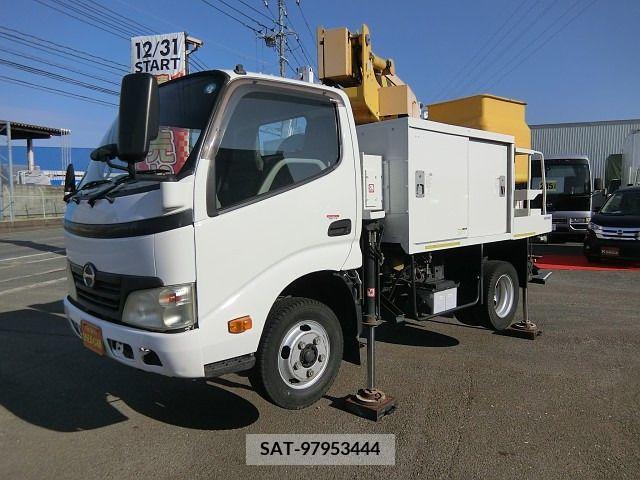 Hino DUTRO 2010-11 208789-9