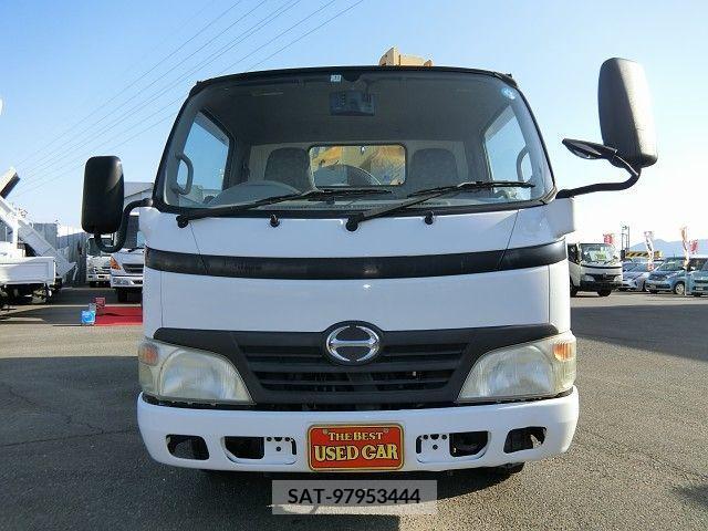 Hino DUTRO 2010-11 208789-24
