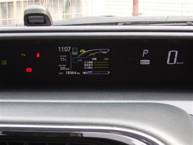 Toyota AQUA 2019-06 3328-24