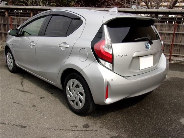 Toyota AQUA 2019-06 3328-5