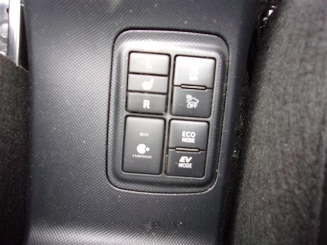 Toyota AQUA 2019-06 3328-23