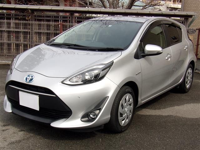 Toyota AQUA 2019-06 3328-0