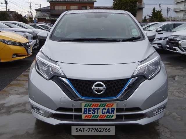Nissan NOTE 2019-05 252463-4