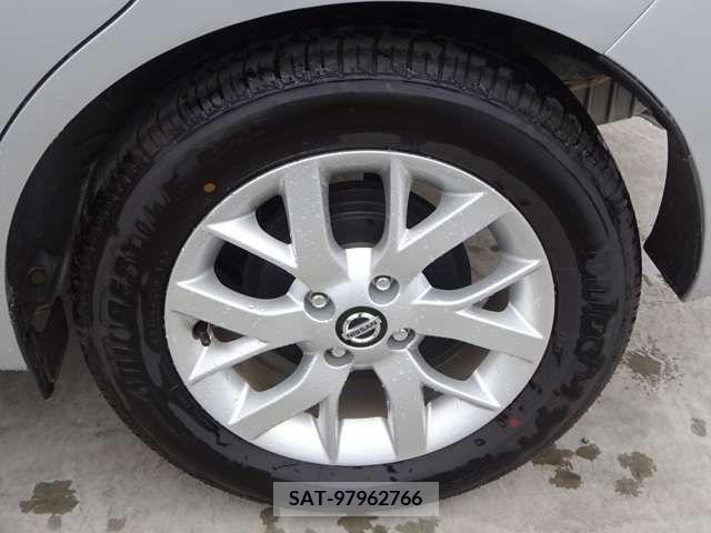 Nissan NOTE 2019-05 252463-12