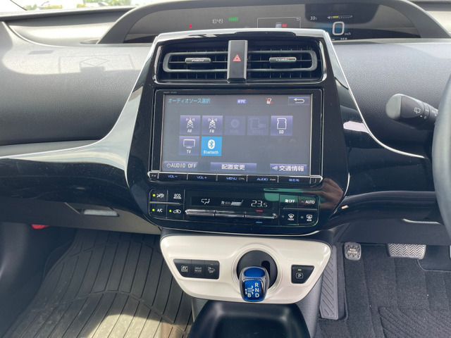 Toyota PRIUS 2017-02 10293-18