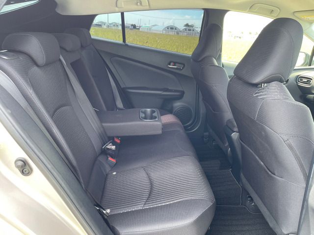 Toyota PRIUS 2017-02 10293-9