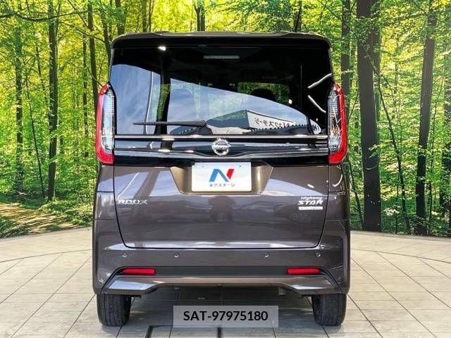 Nissan ROOX 2022-10 354679-15