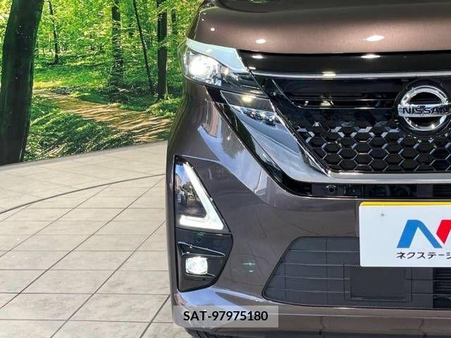 Nissan ROOX 2022-10 354679-12