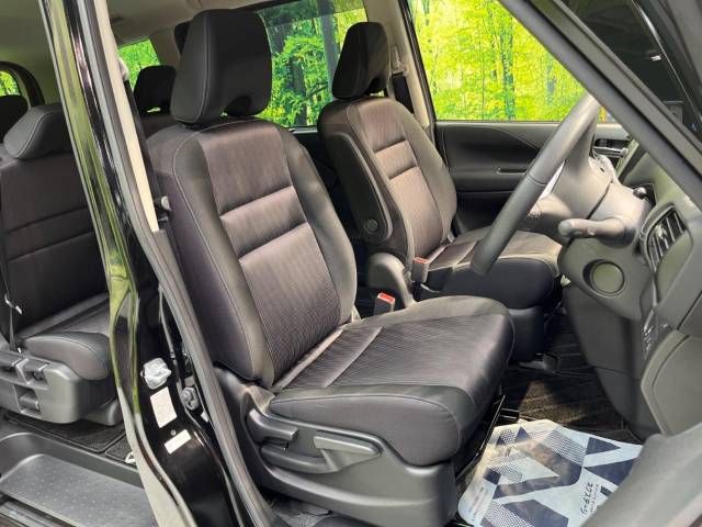 Nissan SERENA 2018-01 9611-8