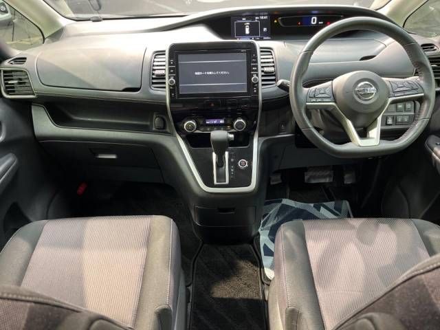 Nissan SERENA 2018-01 9611-1