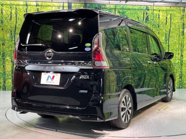 Nissan SERENA 2018-01 9611-18