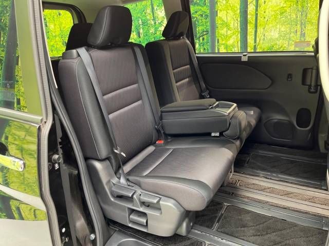 Nissan SERENA 2018-01 9611-9