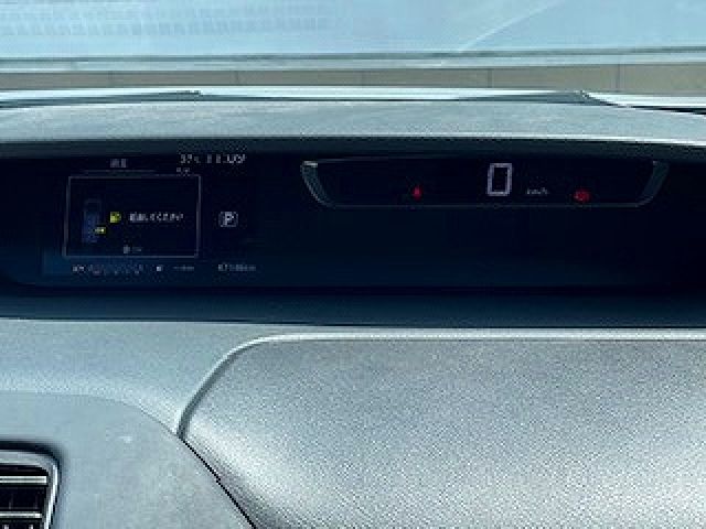 Nissan SERENA 2018-06 6116-7
