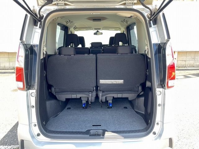 Nissan SERENA 2018-06 6116-24