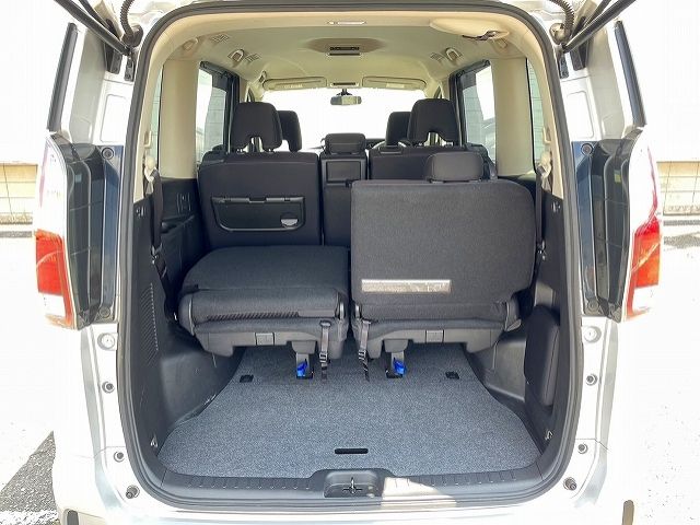 Nissan SERENA 2018-06 6116-25