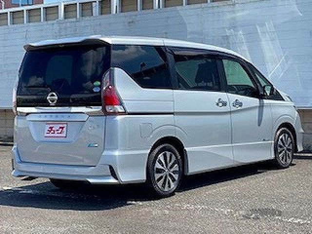 Nissan SERENA 2018-06 6116-2