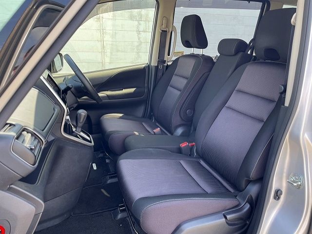Nissan SERENA 2018-06 6116-3