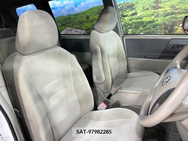 Toyota NOAH 2009-07 298083-7
