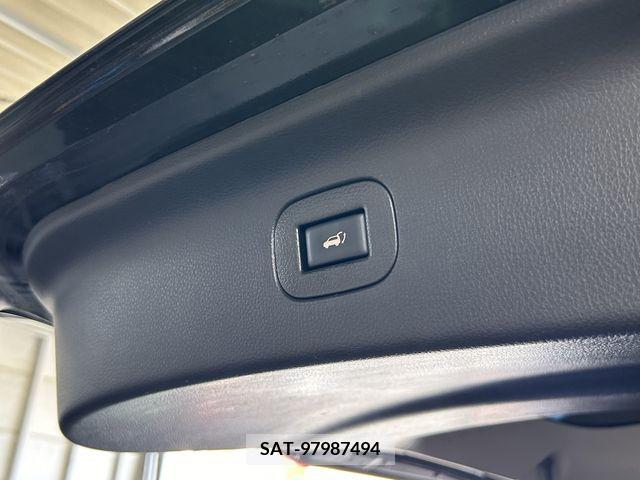 Nissan ELGRAND 2015-03 359712-29
