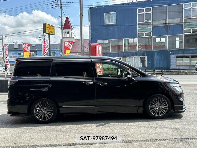 Nissan ELGRAND 2015-03 359712-8