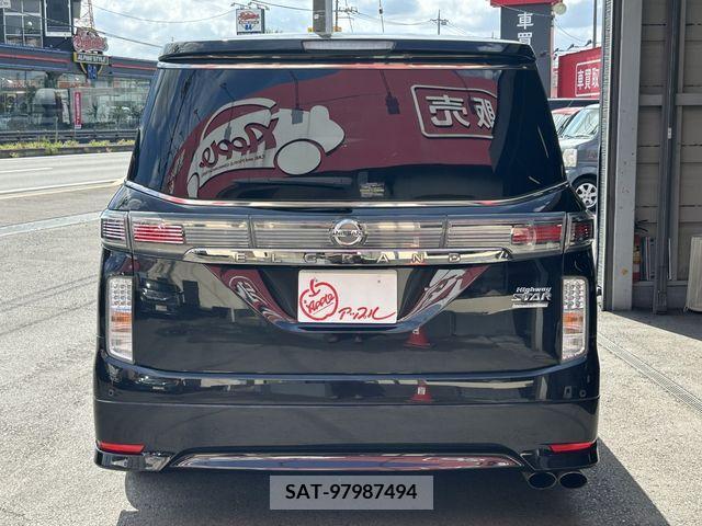 Nissan ELGRAND 2015-03 359712-2