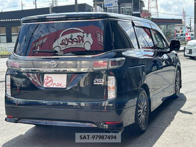 Nissan ELGRAND 2015-03 359712-10