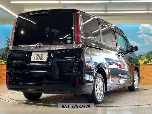 Toyota NOAH 2017-08 321516-17