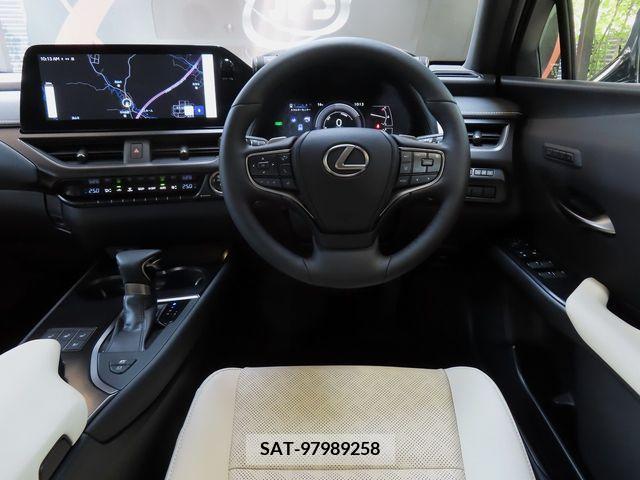Lexus UX 2023-02 275914-17