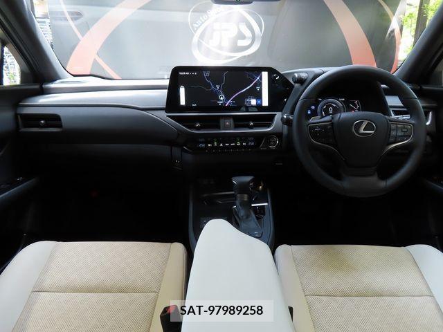 Lexus UX 2023-02 275914-2