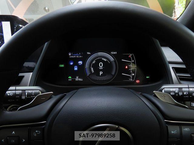 Lexus UX 2023-02 275914-18