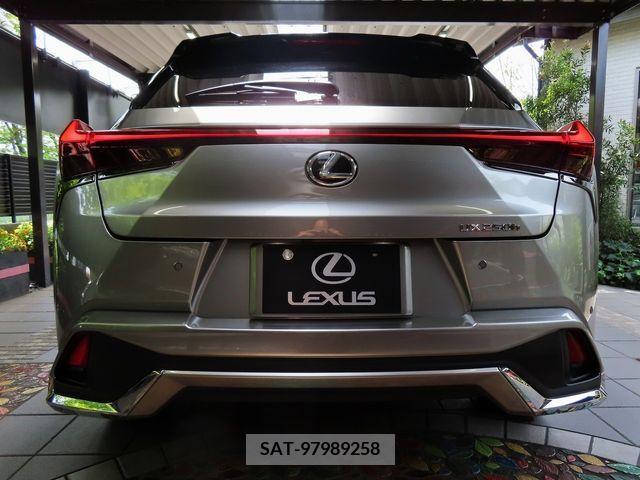 Lexus UX 2023-02 275914-5