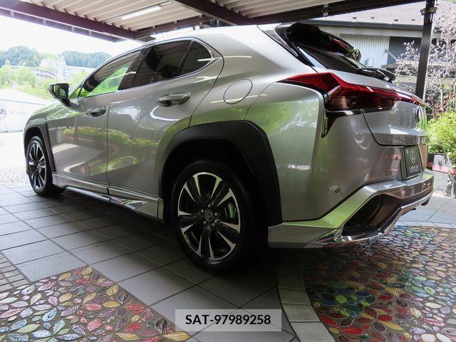 Lexus UX 2023-02 275914-10