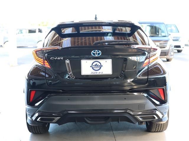 Toyota C-HR 2017-05 15179-4