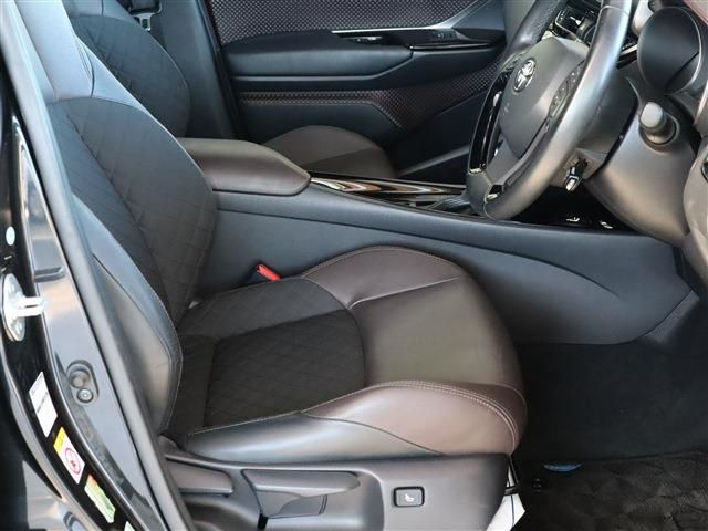 Toyota C-HR 2017-05 15179-24