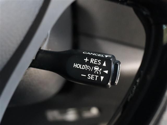Toyota C-HR 2017-05 15179-20