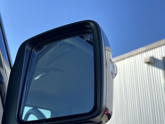 Suzuki JIMNY SIERRA 2023-10 188965-18