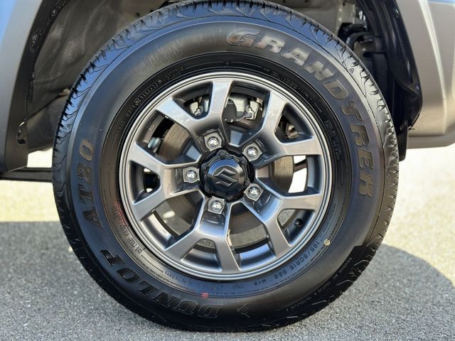 Suzuki JIMNY SIERRA 2023-10 188965-22