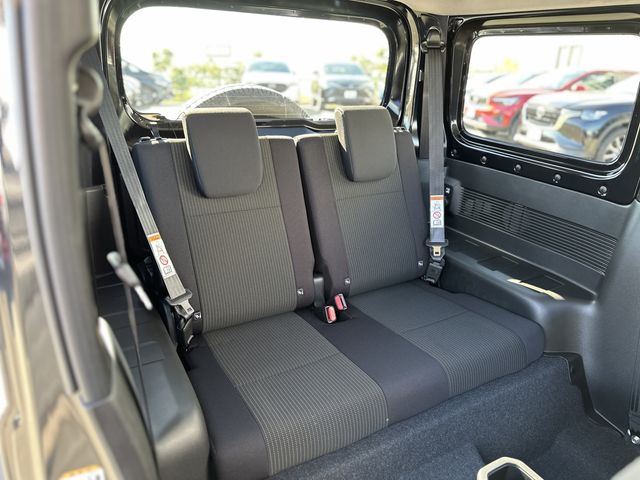 Suzuki JIMNY SIERRA 2023-10 188965-15