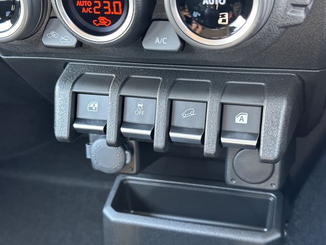 Suzuki JIMNY SIERRA 2023-10 188965-5