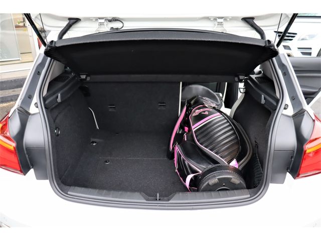 Bmw 1 SERIES 2018-01 1439-21