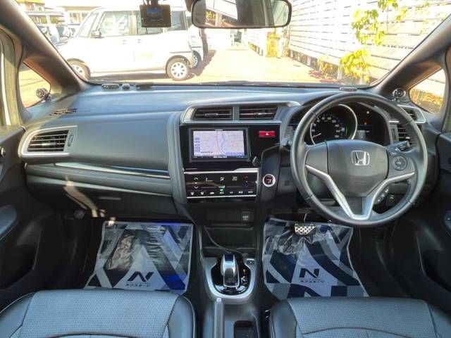 Honda FIT HYBRID 2015-02 194739-1