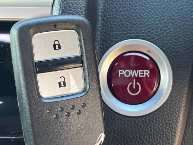 Honda FIT HYBRID 2015-02 194739-7
